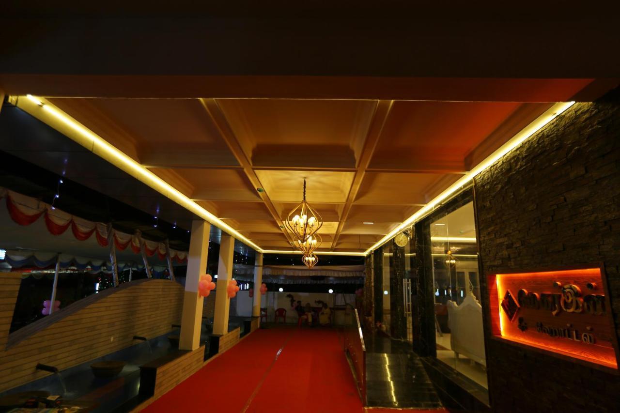 Mehar Inn Hotel Карайкуди Экстерьер фото